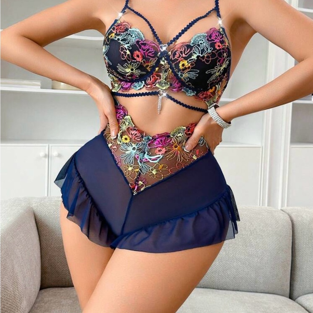 Floral Embroidered Lingerie Set - Blue Multi
